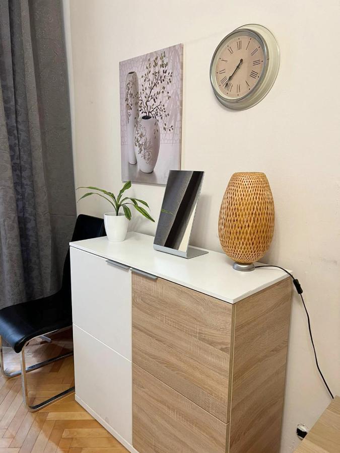 פראג Modern Apartment Krakovska מראה חיצוני תמונה