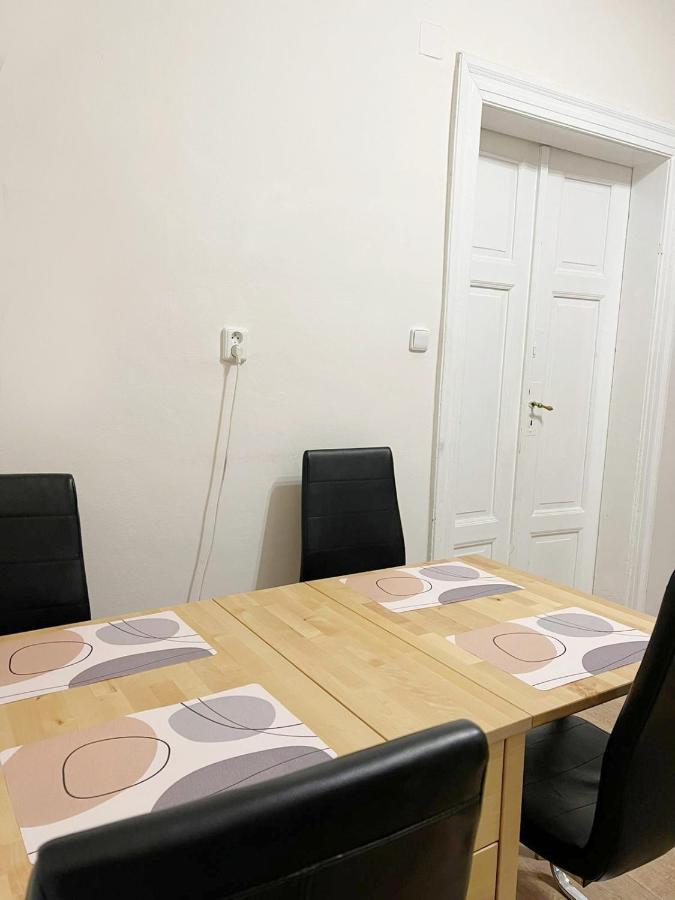 פראג Modern Apartment Krakovska מראה חיצוני תמונה